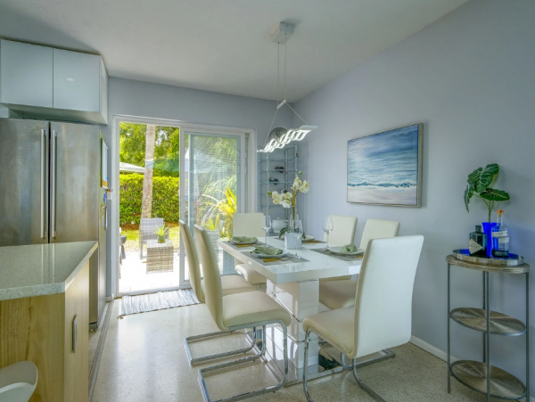 Cozy Vacation Rental with 2 Bedrooms in Siesta Key