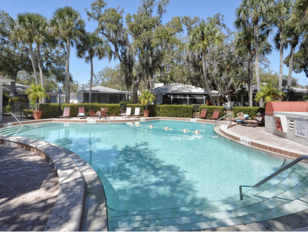 Single Story Free Standing Siesta Key Vacation Villa WOW!