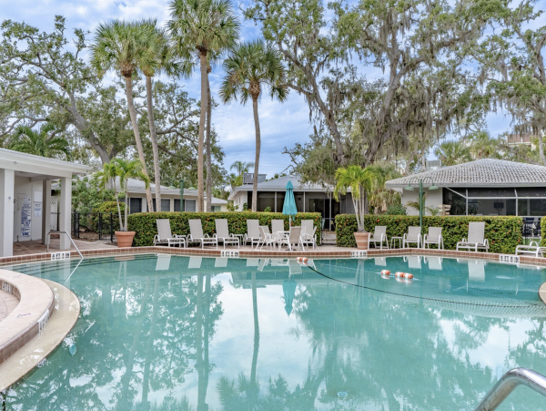 An Enchanting Two Bedroom Getaway in Siesta Key