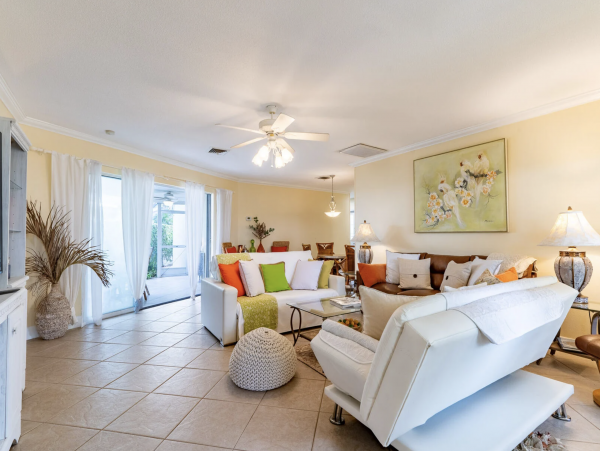 An Enchanting Two Bedroom Getaway in Siesta Key