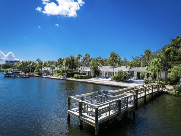 An Enchanting Two Bedroom Getaway in Siesta Key