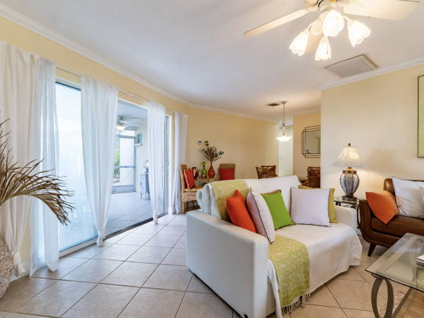 An Enchanting Two Bedroom Getaway in Siesta Key