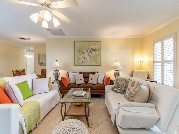 An Enchanting Two Bedroom Getaway in Siesta Key