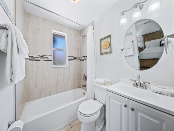 Lovely Siesta Key Vacation Rental with 2 Bedrooms
