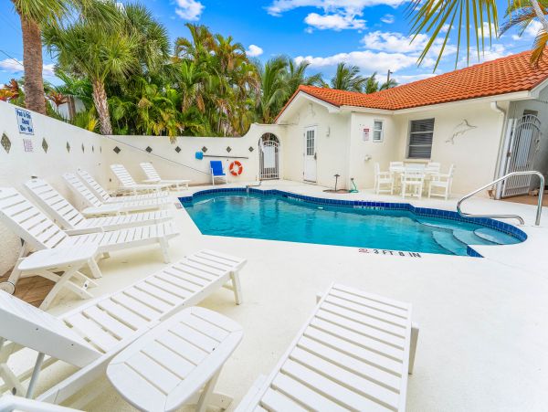 Lovely Siesta Key Vacation Rental with 2 Bedrooms