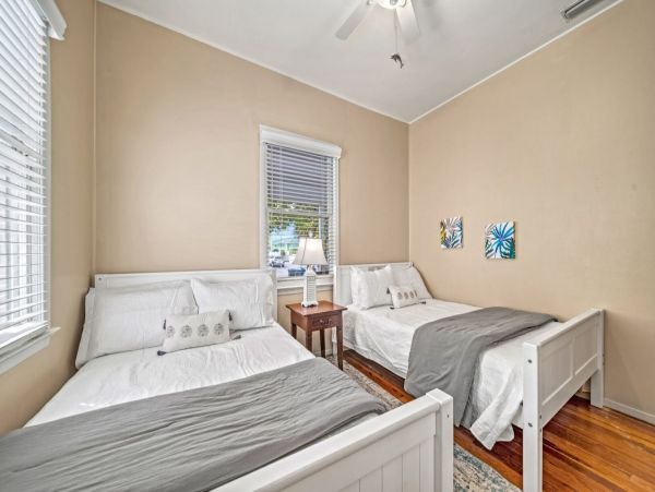 Idyllic Family Retreat with 2 Bedrooms & 1/2 Block to Beach