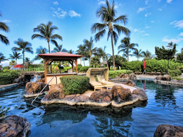 Luxurious Kaanapali Vacation 4-Bedroom Oceanfront Suites
