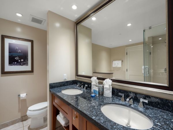 Luxurious Kaanapali Vacation 4-Bedroom Oceanfront Suites
