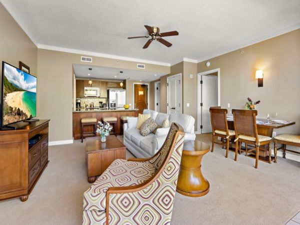Luxurious Kaanapali Vacation 4-Bedroom Oceanfront Suites