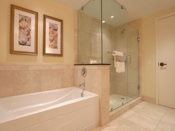 Luxurious Kaanapali Vacation 4-Bedroom Oceanfront Suites
