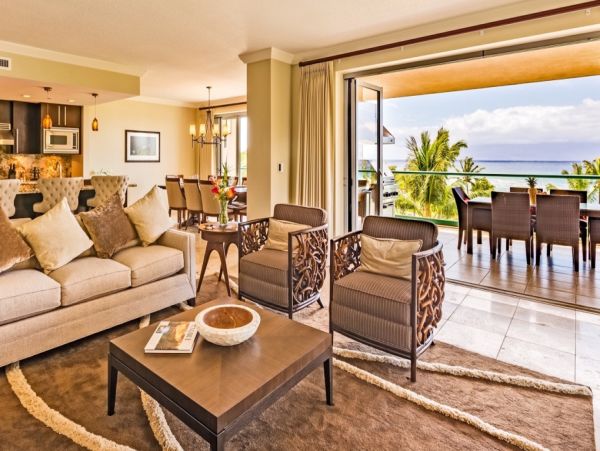 Luxurious Kaanapali Vacation 4-Bedroom Oceanfront Suites