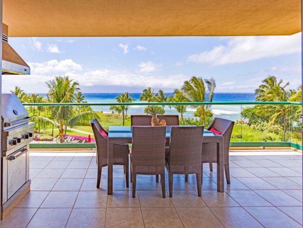 Luxurious Kaanapali Vacation 4-Bedroom Oceanfront Suites