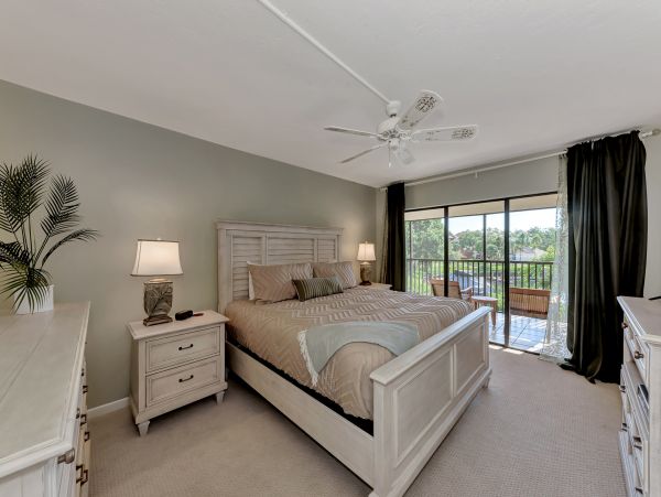 Cozy Vacation Rental 2 Bedroom & Lagoon Views
