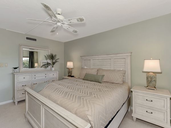 Cozy Vacation Rental 2 Bedroom & Lagoon Views