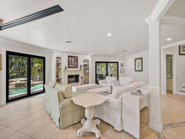 Tropical Oasis with 4 Bedrooms in Siesta Key