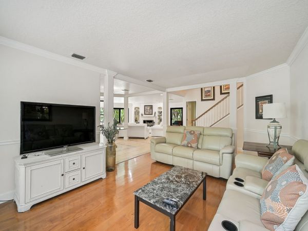 Tropical Oasis with 4 Bedrooms in Siesta Key