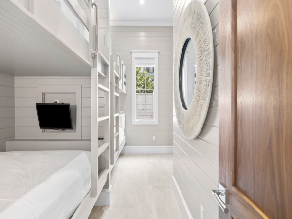 Sweagrove Luxury Villa 250 Steps to Beach