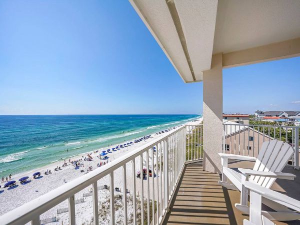 Luxury Beachfront Condo In Destin