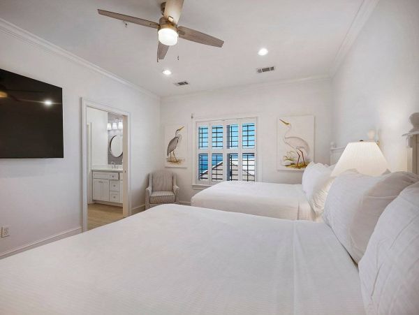 Luxury Beachfront Condo In Destin