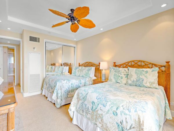 Luxurious Kaanapali Beachfront Condo with Ocean Views