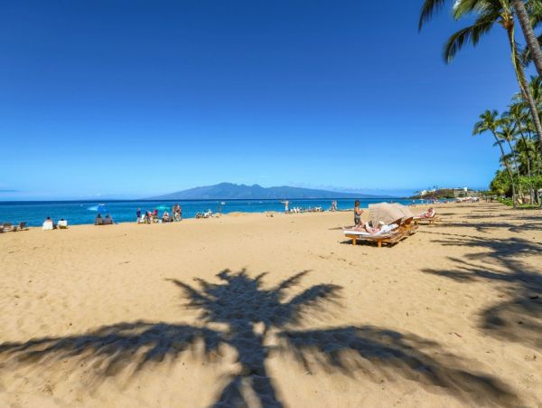Luxurious Kaanapali Beachfront Condo with Ocean Views