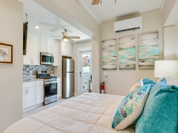 Mexico Beach Vacation Rental 7 Bedrooms Walk to Beach