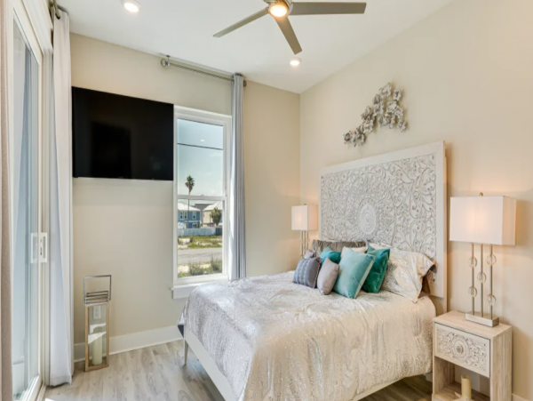 Mexico Beach Vacation Rental 7 Bedrooms Walk to Beach