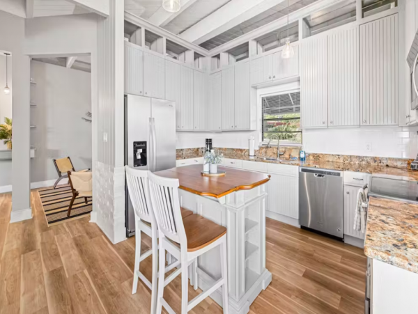 Beautiful Tampa Seven Bedroom Vacation Rental with River Views