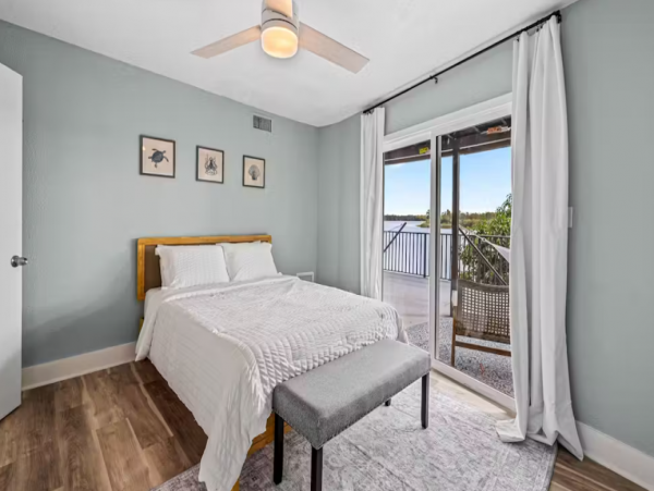 Beautiful Tampa Seven Bedroom Vacation Rental with River Views