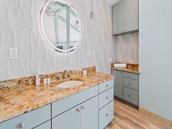 Beautiful Tampa Seven Bedroom Vacation Rental with River Views