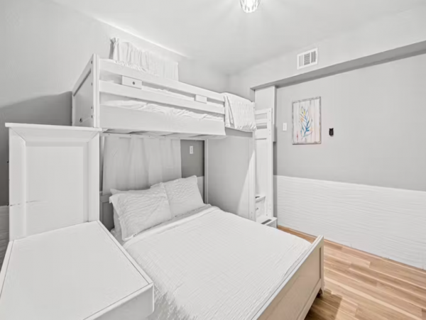Beautiful Tampa Seven Bedroom Vacation Rental with River Views