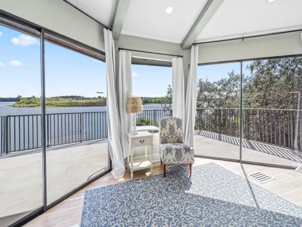 Beautiful Tampa Seven Bedroom Vacation Rental with River Views