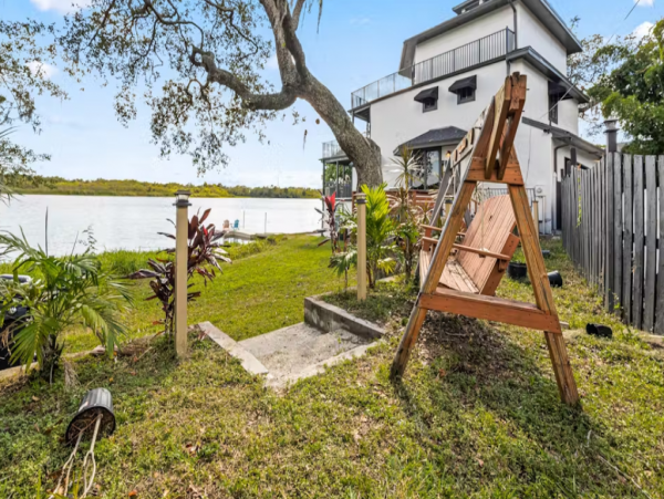Beautiful Tampa Seven Bedroom Vacation Rental with River Views