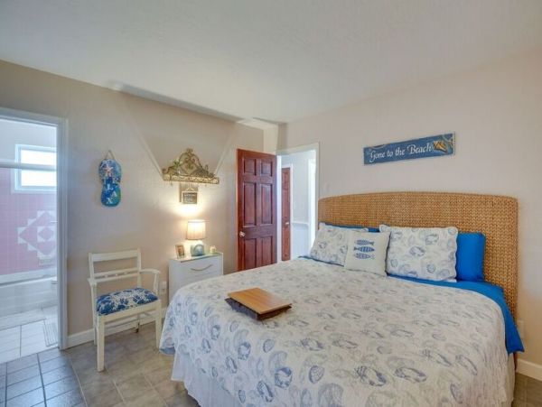 Daytona Waterfront Vacation Rental with Private Pool