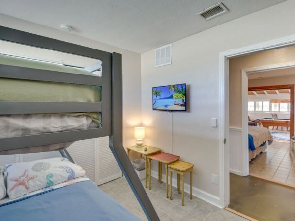 Daytona Waterfront Vacation Rental with Private Pool
