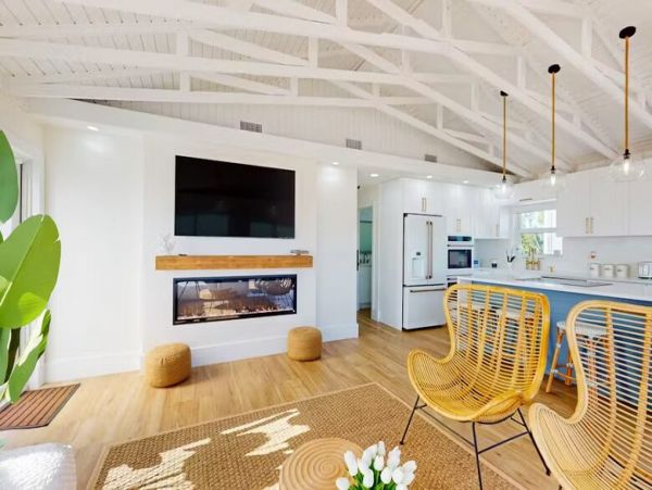 Waterfront Key Largo Gem with Pool and Fishing Pier