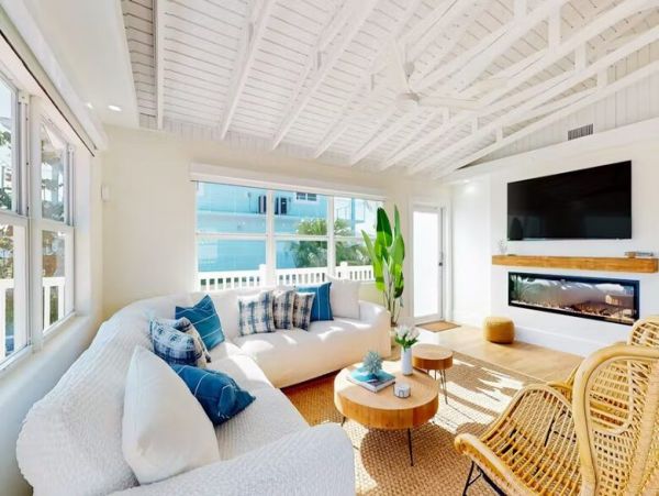 Waterfront Key Largo Gem with Pool and Fishing Pier