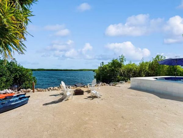 Waterfront Key Largo Gem with Pool and Fishing Pier