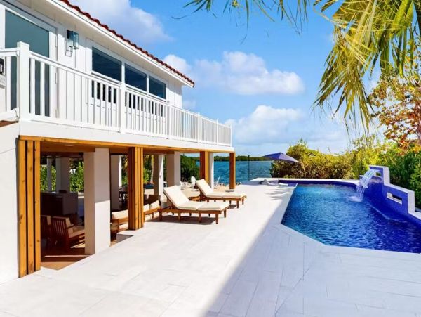 Waterfront Key Largo Gem with Pool and Fishing Pier