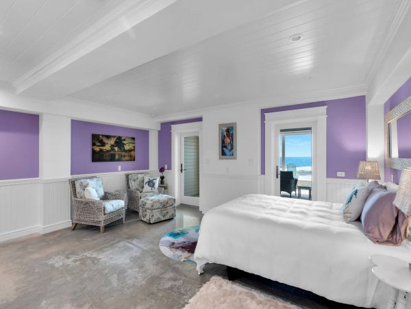 Beachfront Escape with 4 Bedroom, Private Pool & Dock