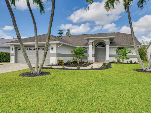 Luxury Naples New Addition to the Vacation Market