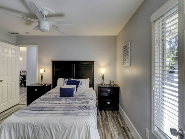 Wonderful Home with 6 Bedrooms Steps to the Beach