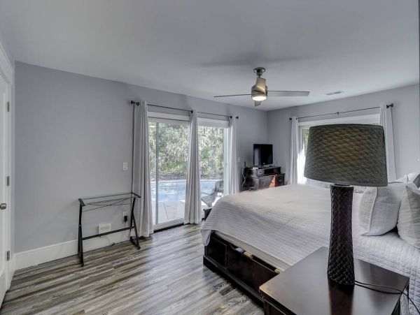 Wonderful Home with 6 Bedrooms Steps to the Beach