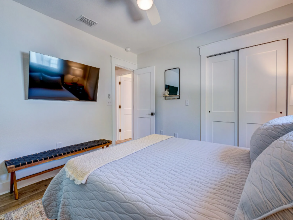 Luxury 5-Bed Bradenton Rental with Pool and Boat Dock