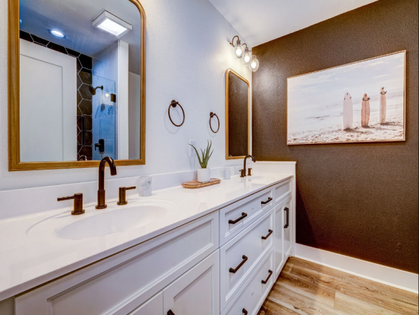 Luxury 5-Bed Bradenton Rental with Pool and Boat Dock