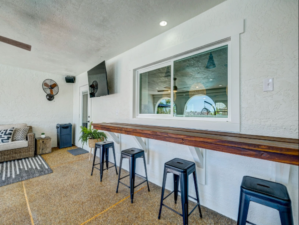 Luxury 5-Bed Bradenton Rental with Pool and Boat Dock
