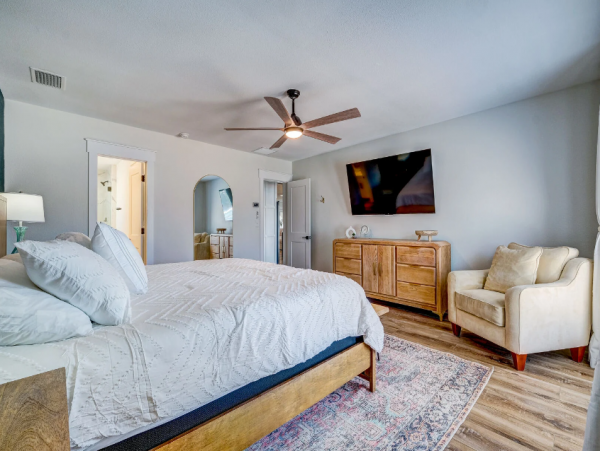 Luxury 5-Bed Bradenton Rental with Pool and Boat Dock