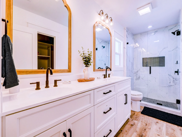 Luxury 5-Bed Bradenton Rental with Pool and Boat Dock