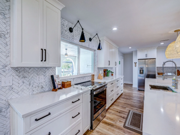 Luxury 5-Bed Bradenton Rental with Pool and Boat Dock