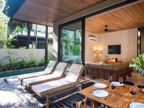 Luxury Vacation Rental with 3 Bedrooms & Short Walk to Beach